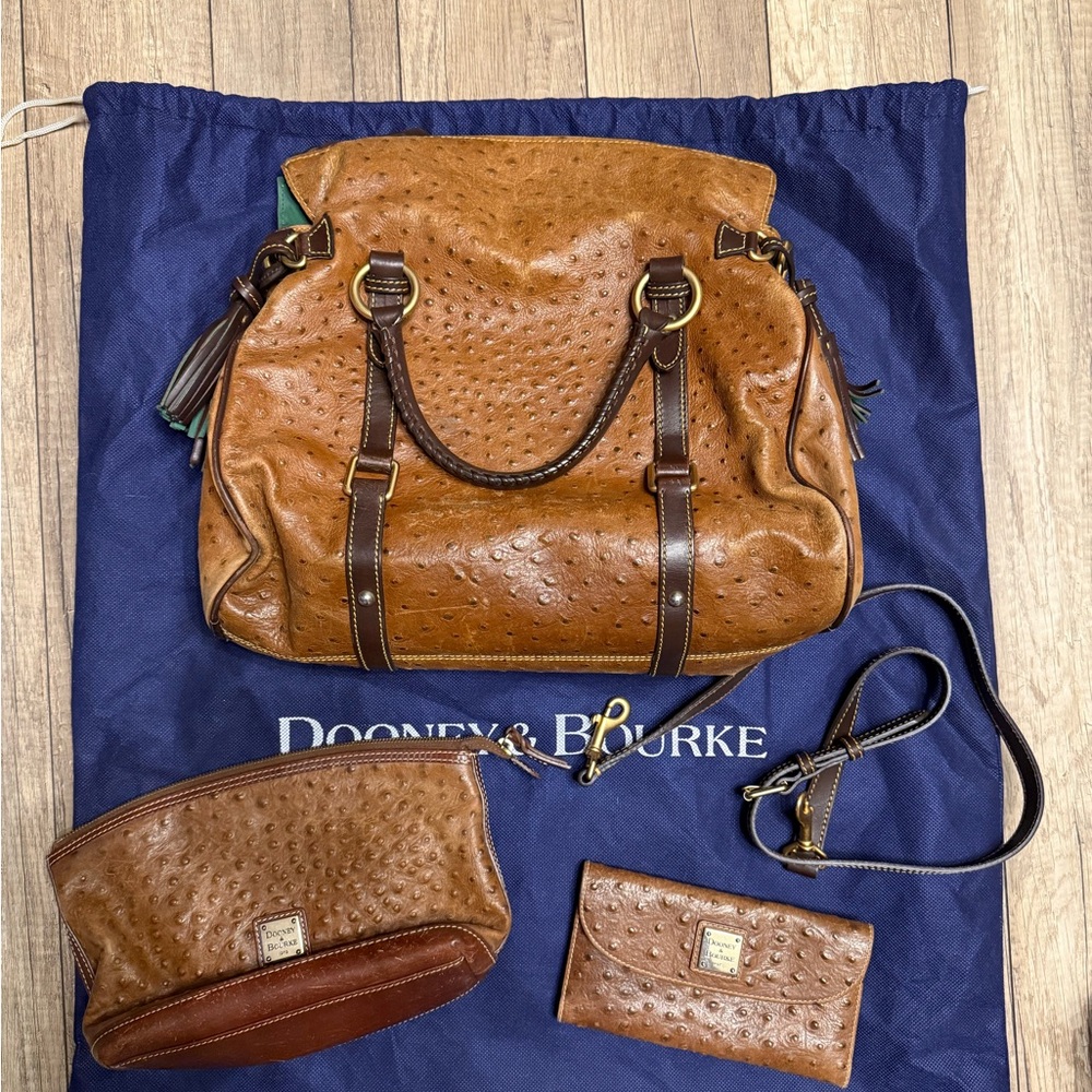 Dooney & Bourke Brown Leather Women's Bag Set